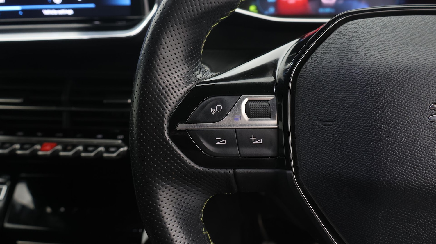 Used Peugeot 2008 2020 for sale - 77403805: Photo 25