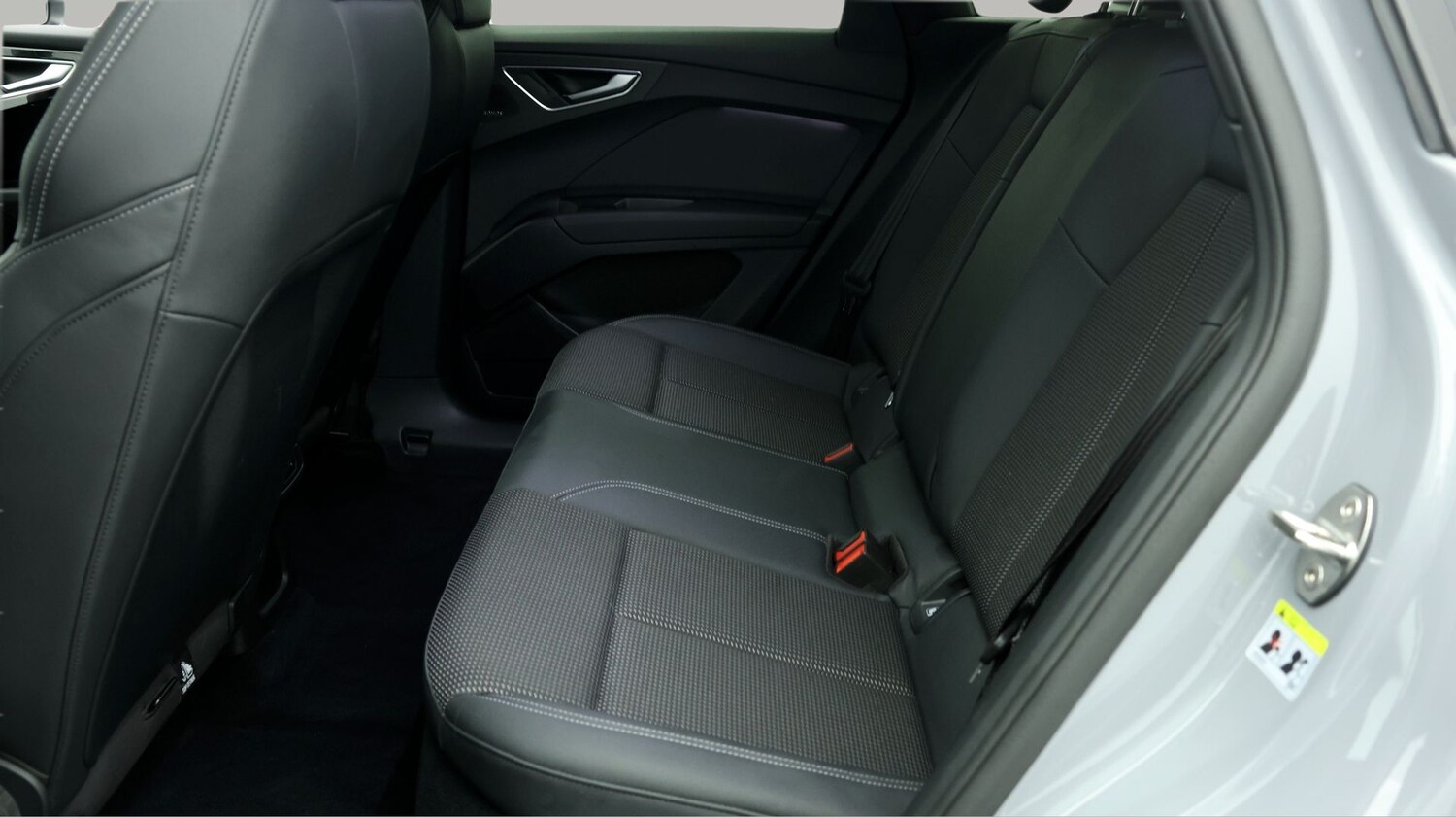 Used Audi Q4 e-tron 2023 for sale - 77523467: Photo 16