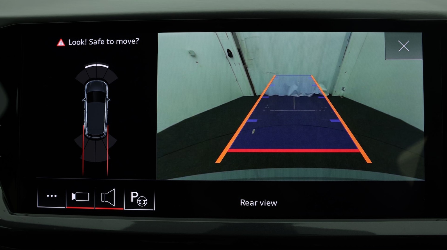 Used Audi Q4 e-tron 2023 for sale - 77523467: Photo 26