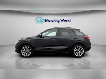 Used Volkswagen T-Roc 2021 for sale - 79417593: Photo