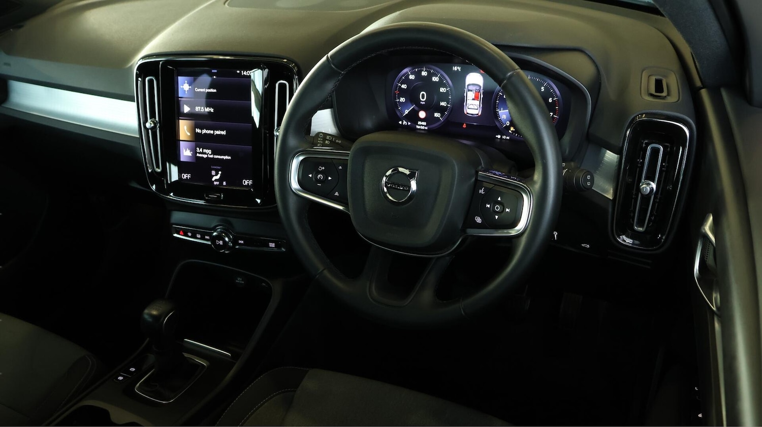 Used Volvo XC40 for sale - 76728762: Photo 10