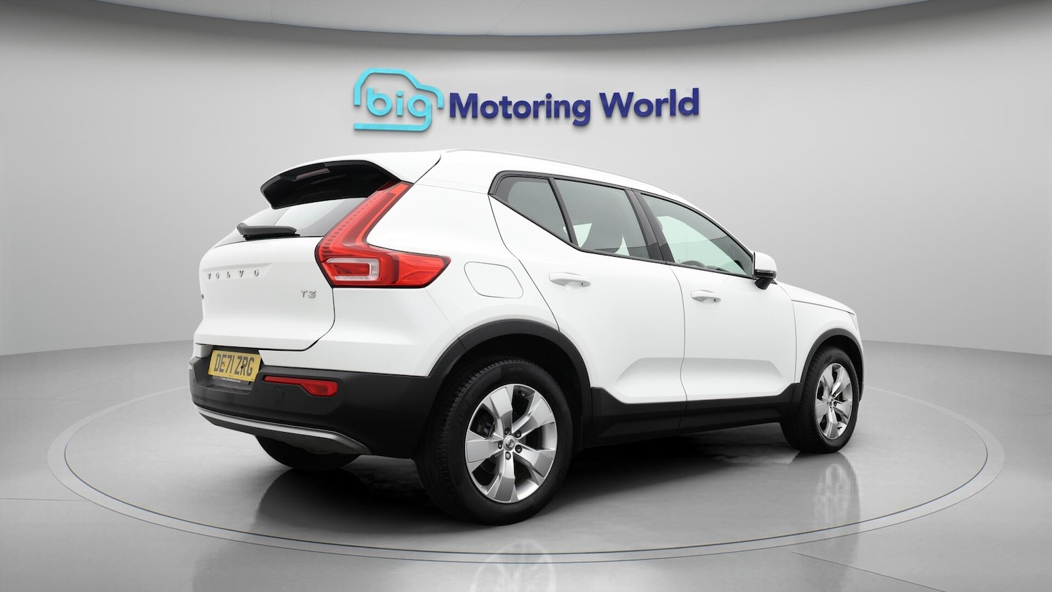 Used Volvo XC40 for sale - 76728762: Photo 8