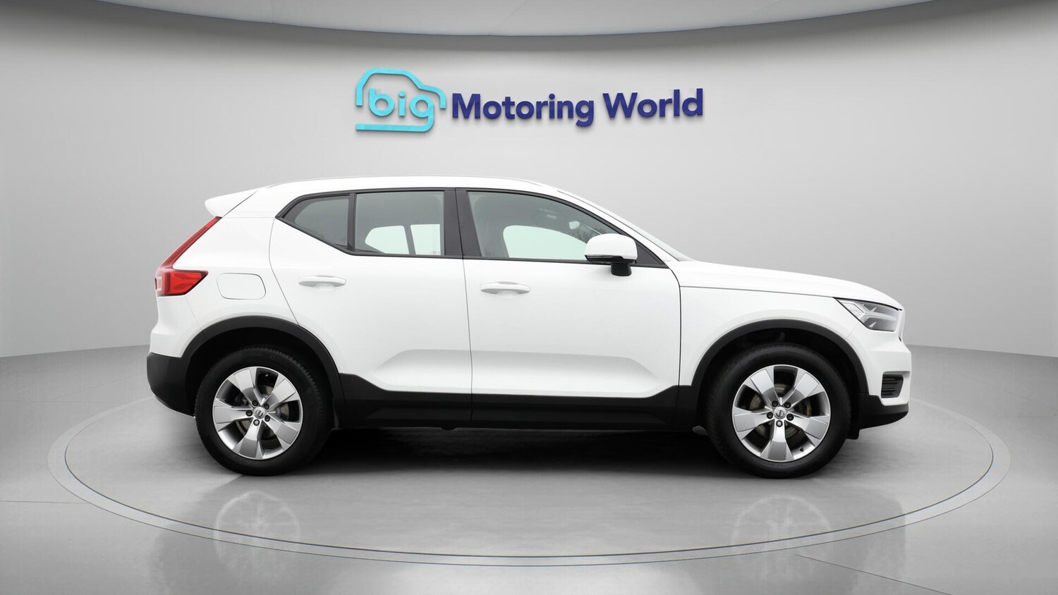 Used Volvo XC40 for sale - 76728762: Photo 9