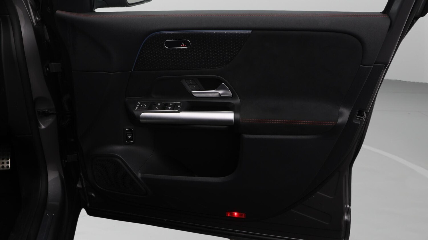 Used Mercedes-Benz EQA 2024 for sale - 76485275: Photo 16