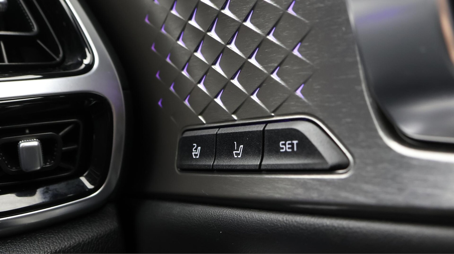 Used Kia Sorento 2021 for sale - 76701680: Photo 25