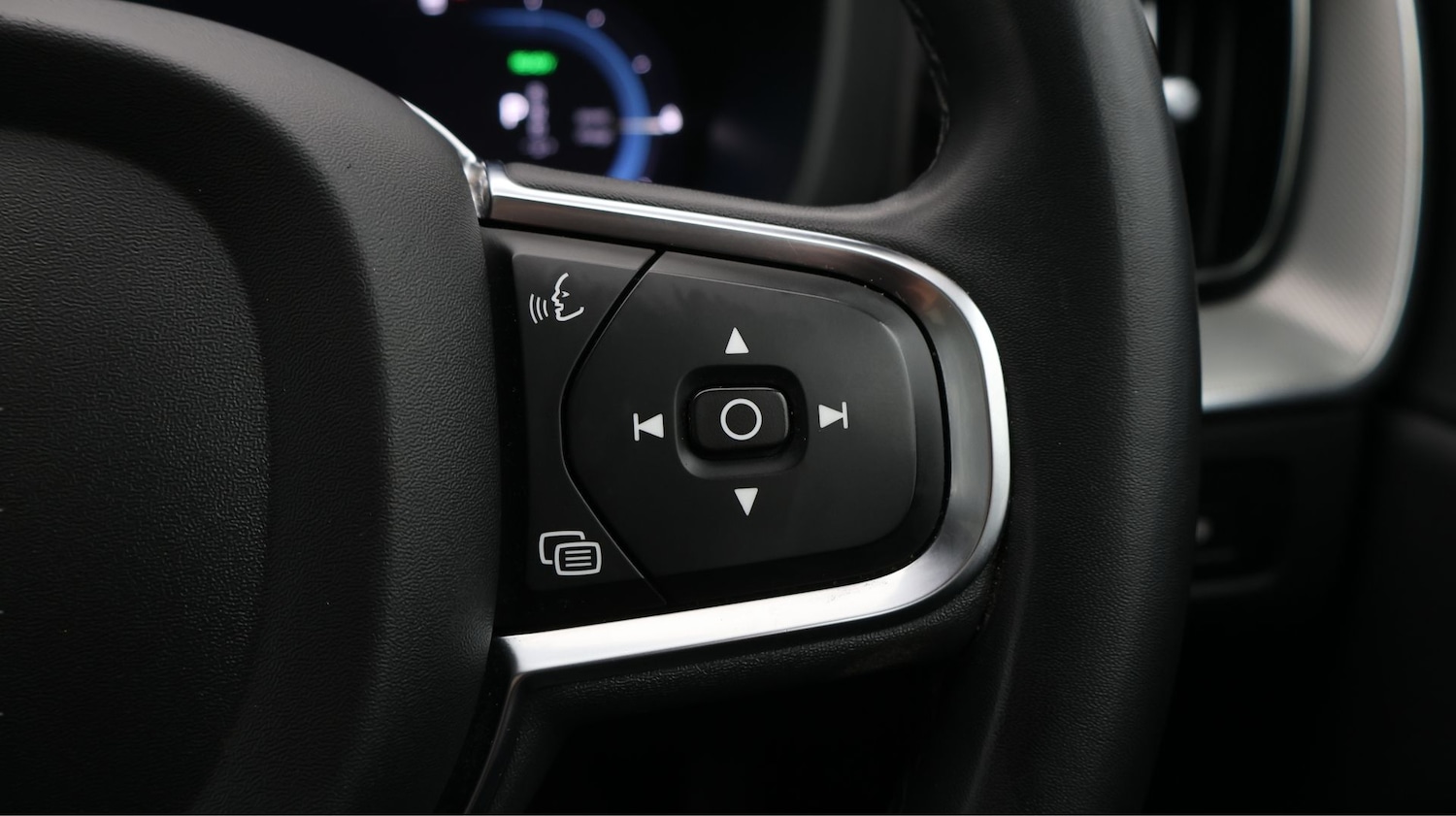 Used Volvo XC60 2023 for sale - 77341114: Photo 25