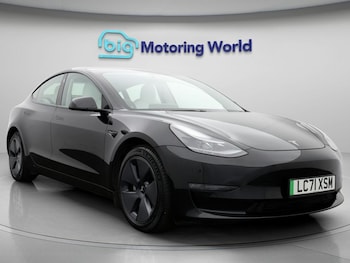Tesla - Model 3