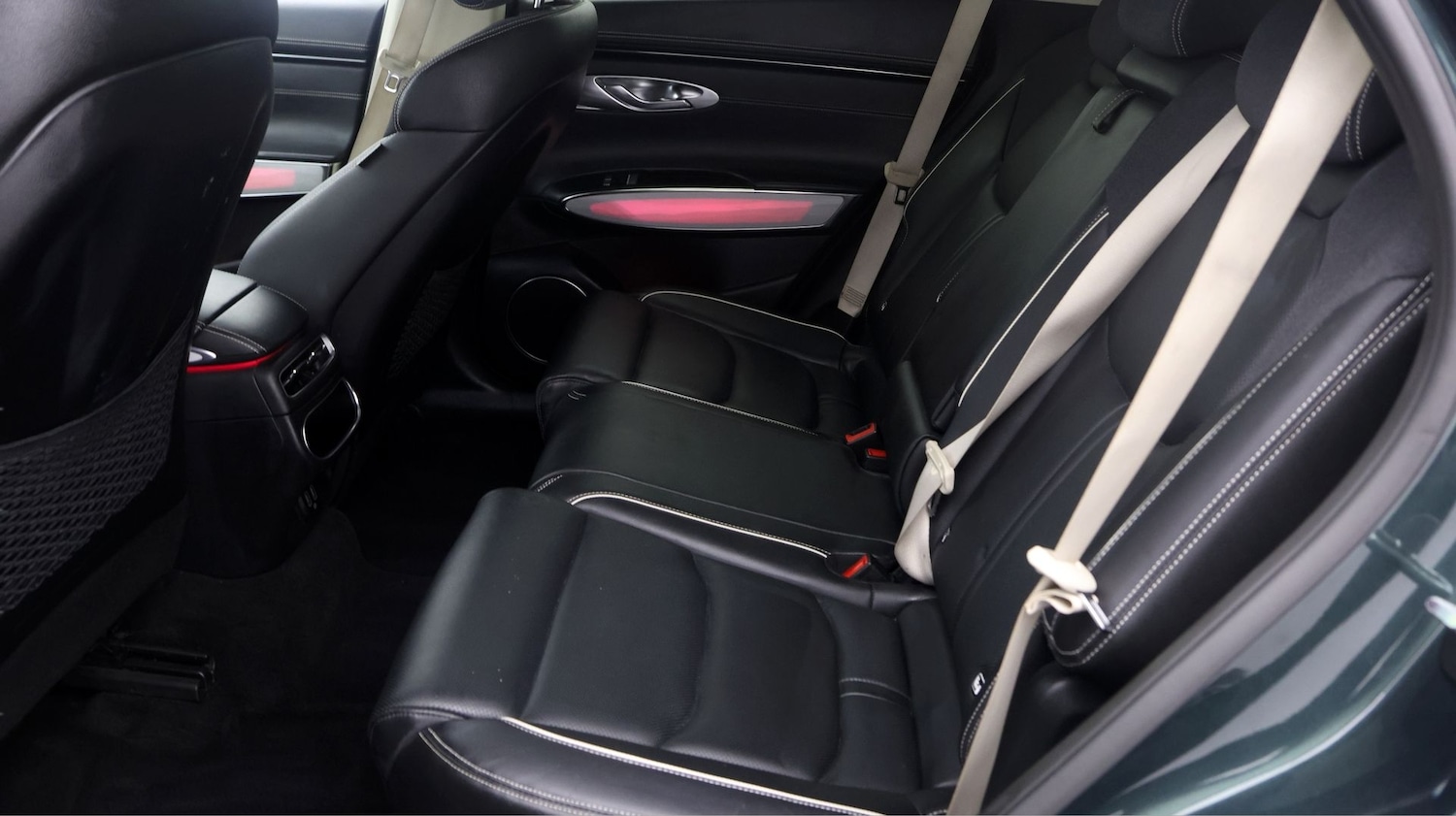 Used Genesis GV70 2023 for sale - 77229199: Photo 16