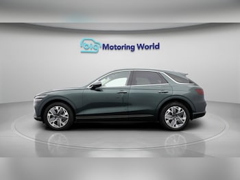 Used Genesis GV70 2023 for sale - 77229199: Photo