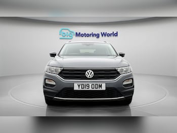 Used Volkswagen T-Roc 2019 for sale - 78915119: Photo