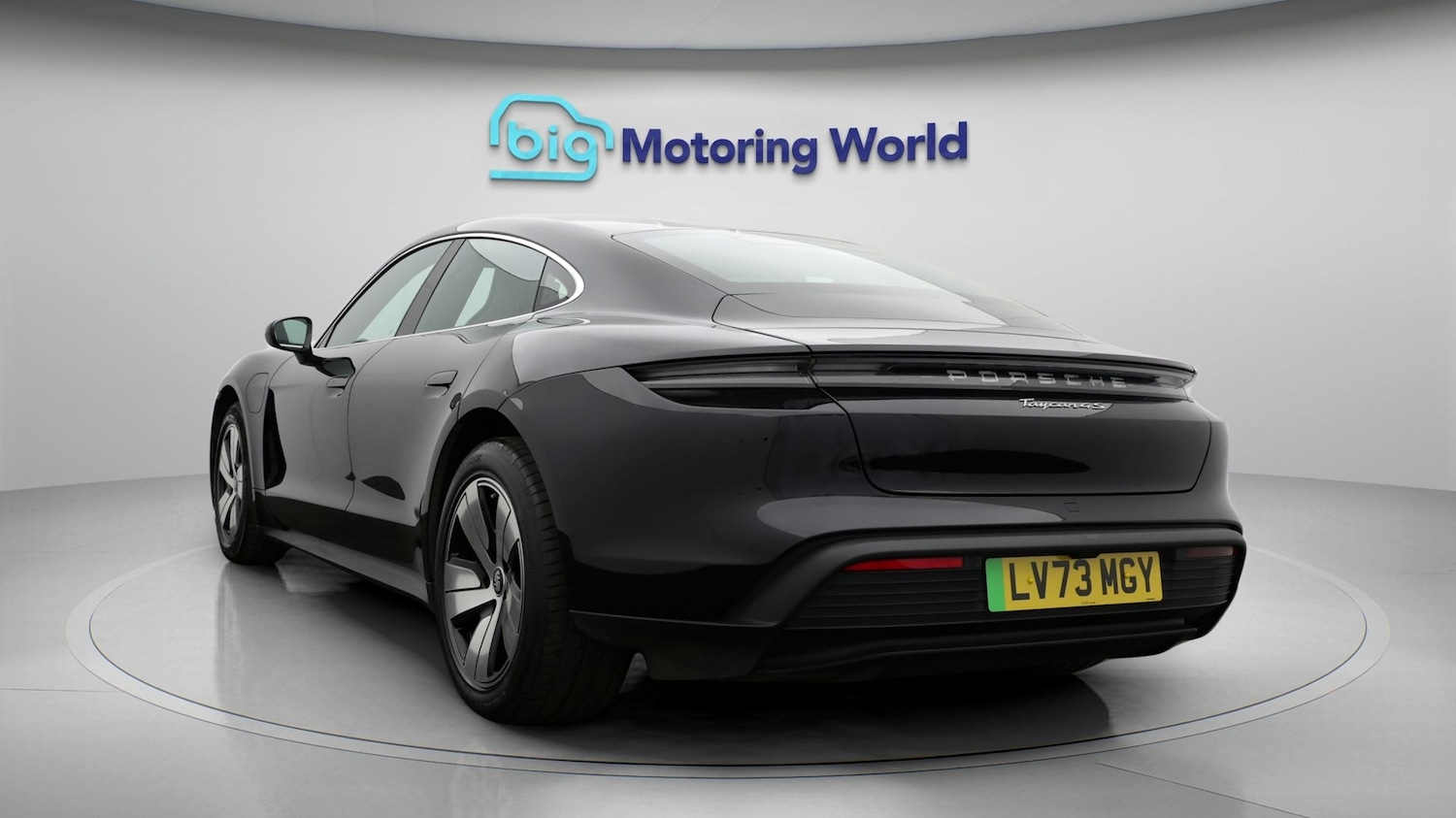 Used Porsche Taycan 2023 for sale - 77988912: Photo 5