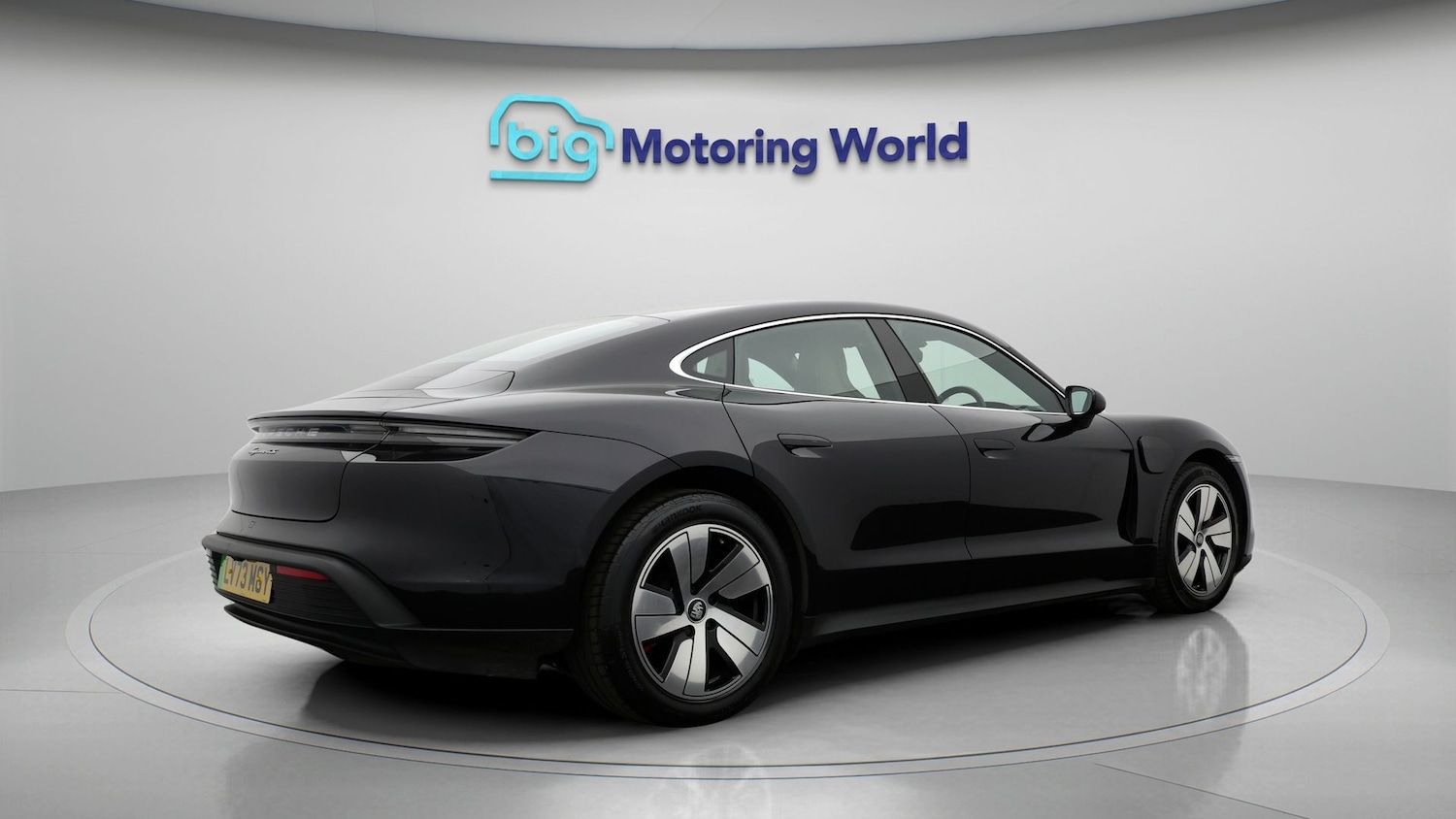 Used Porsche Taycan 2023 for sale - 77988912: Photo 7