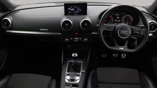 Used Audi A3 2018 for sale - 76188563: Photo 14