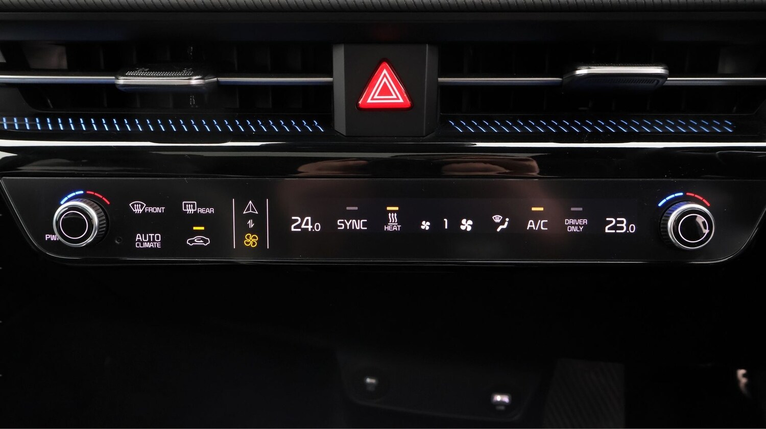 Used Kia EV6 2023 for sale - 77452871: Photo 12