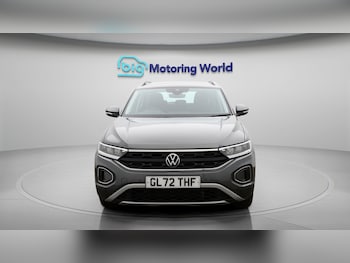 Used Volkswagen T-Roc 2022 for sale - 77379380: Photo