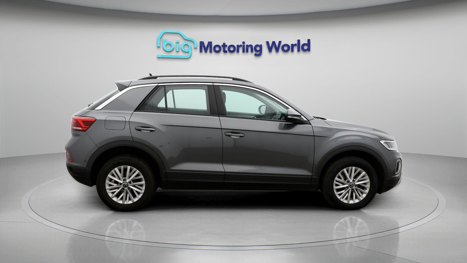 Used Volkswagen T-Roc 2022 for sale - 77379380: Photo 8