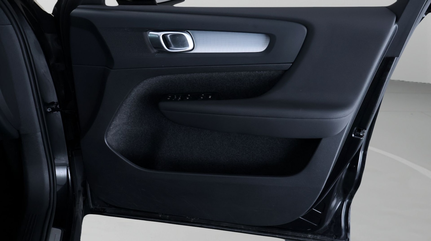 Used Volvo XC40 2022 for sale - 77532201: Photo 15