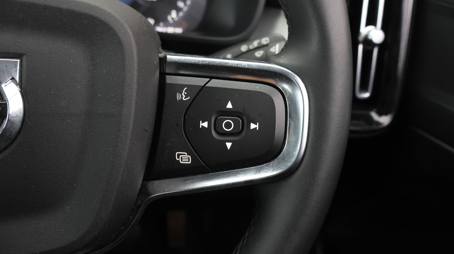 Used Volvo XC40 2022 for sale - 77532201: Photo 23