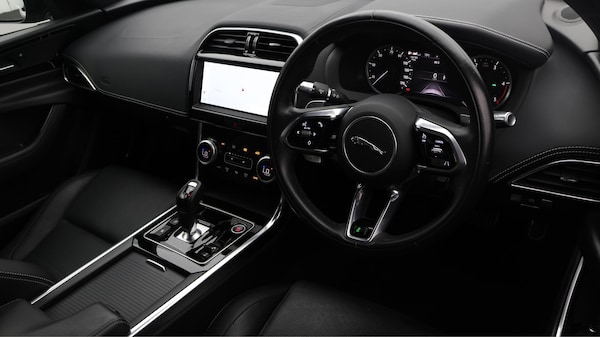 Used Jaguar XE 2021 for sale - 76283601: Photo 10