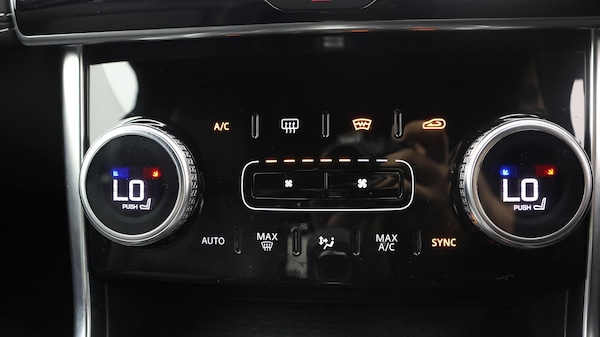 Used Jaguar XE 2021 for sale - 76283601: Photo 13