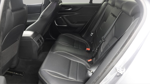 Used Jaguar XE 2021 for sale - 76283601: Photo 17