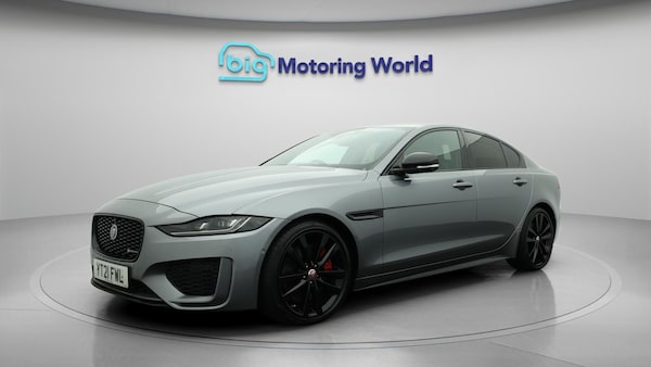 Used Jaguar XE 2021 for sale - 76283601: Photo 4