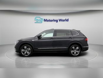Used Volkswagen Tiguan Allspace 2021 for sale - 78853103: Photo