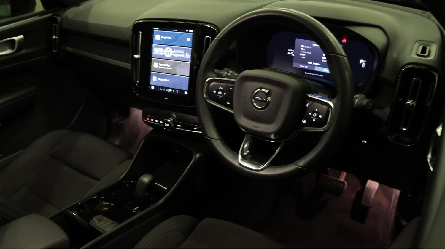 Used Volvo XC40 for sale - 77871865: Photo 9