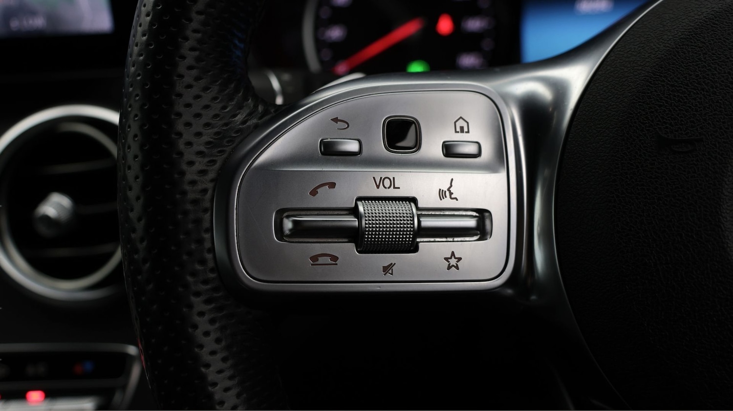 Used Mercedes-Benz GLC 2019 for sale - 77653587: Photo 21