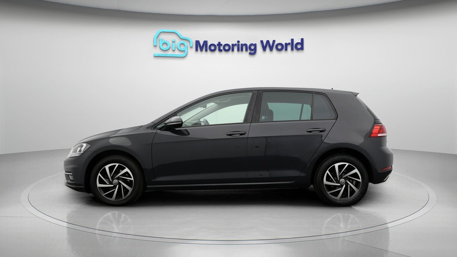 Used Volkswagen Golf 2019 for sale - 77962083: Photo 4