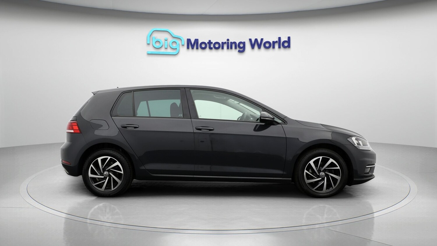 Used Volkswagen Golf 2019 for sale - 77962083: Photo 8