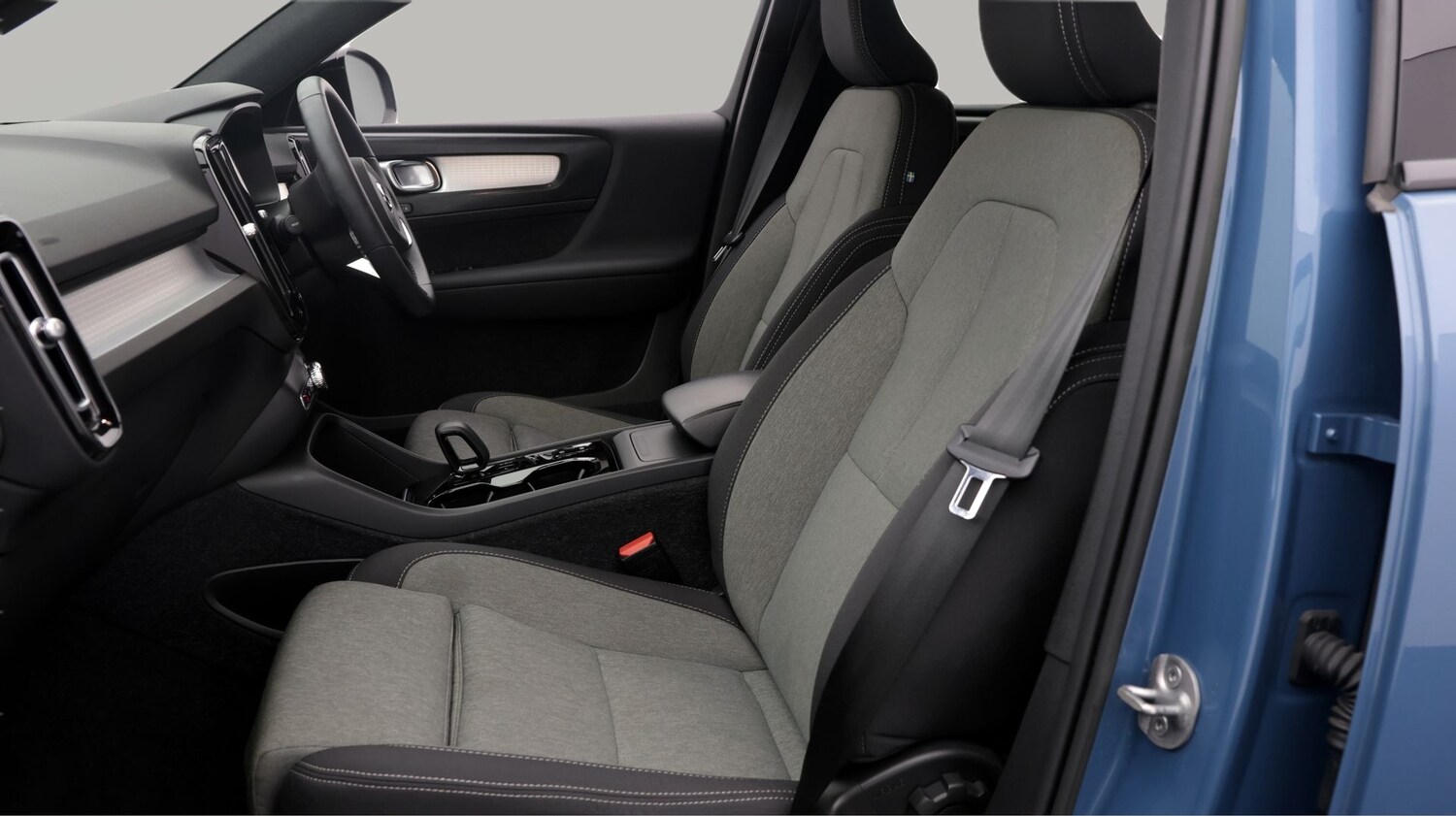 Used Volvo XC40 2022 for sale - 77819091: Photo 14