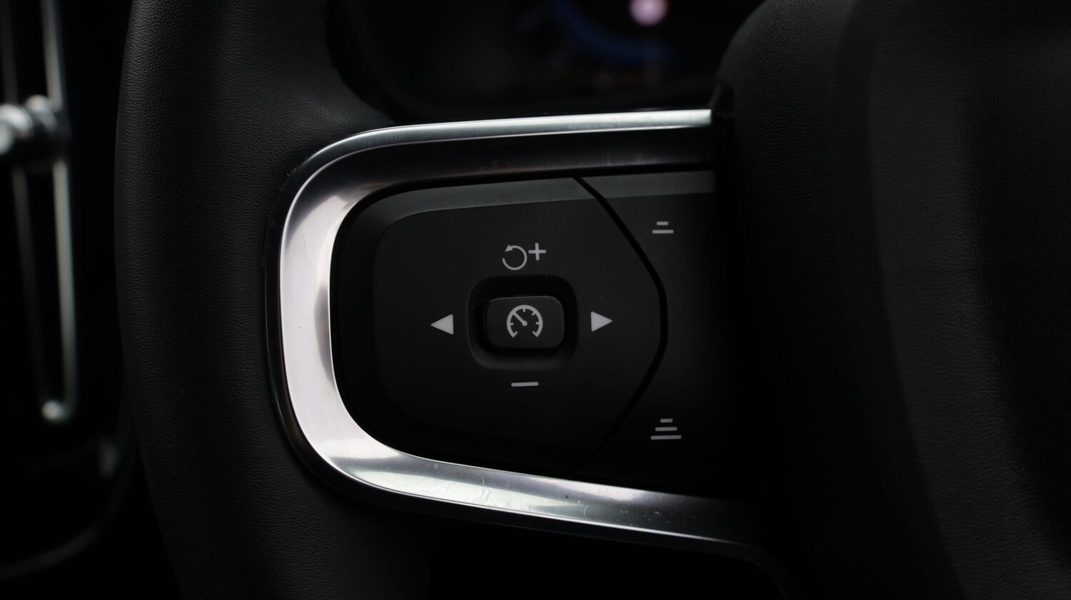 Used Volvo XC40 2022 for sale - 77819091: Photo 20