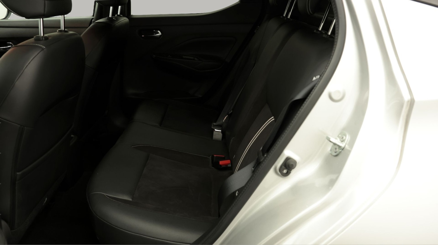 Used Nissan Micra 2022 for sale - 77752807: Photo 16