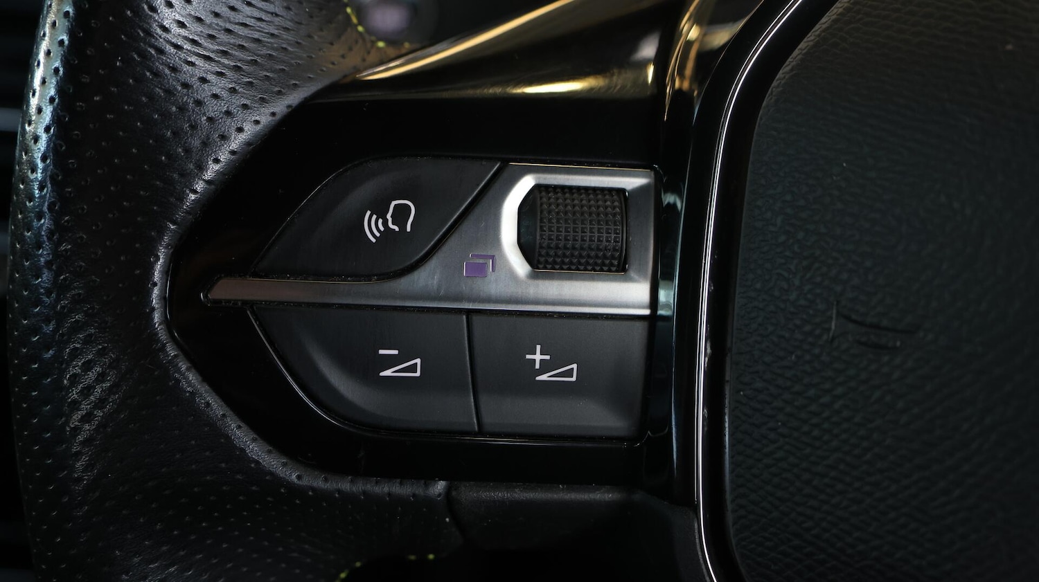 Used Peugeot 2008 2021 for sale - 76122478: Photo 25