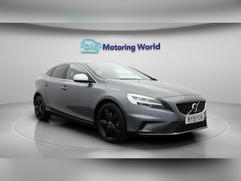 Used Volvo V40 2019 for sale - 75363587: Photo