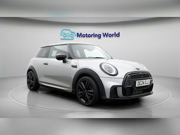 Used MINI Hatch 2024 for sale - 77033230: Photo