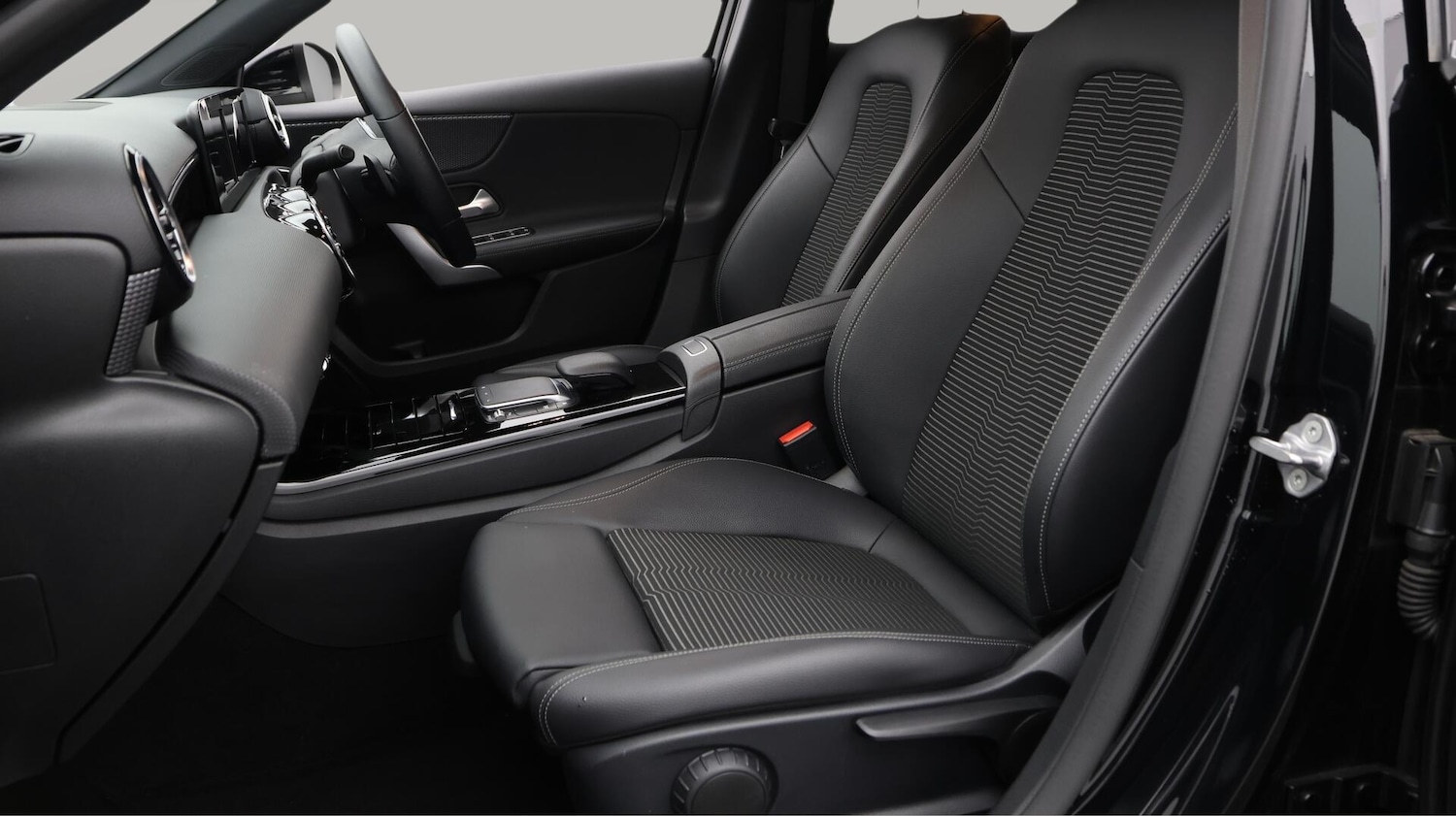 Used Mercedes-Benz A-Class 2021 for sale - 76136692: Photo 15