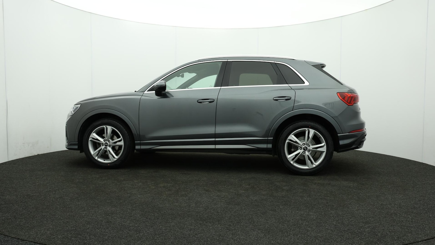 Used Audi Q3 2021 for sale - 76109661: Photo 74
