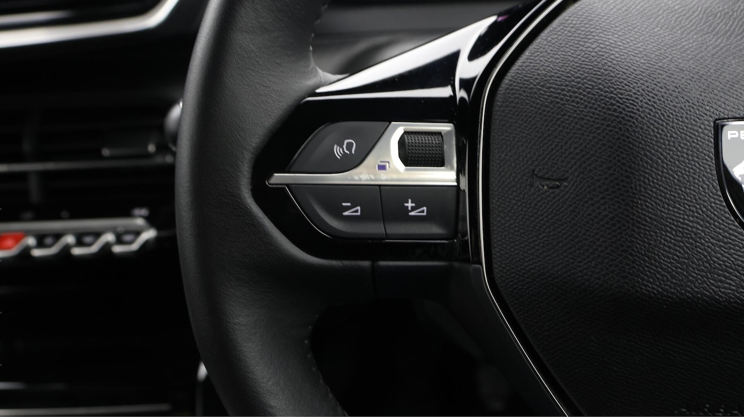 Used Peugeot 2008 2024 for sale - 76702505: Photo 23