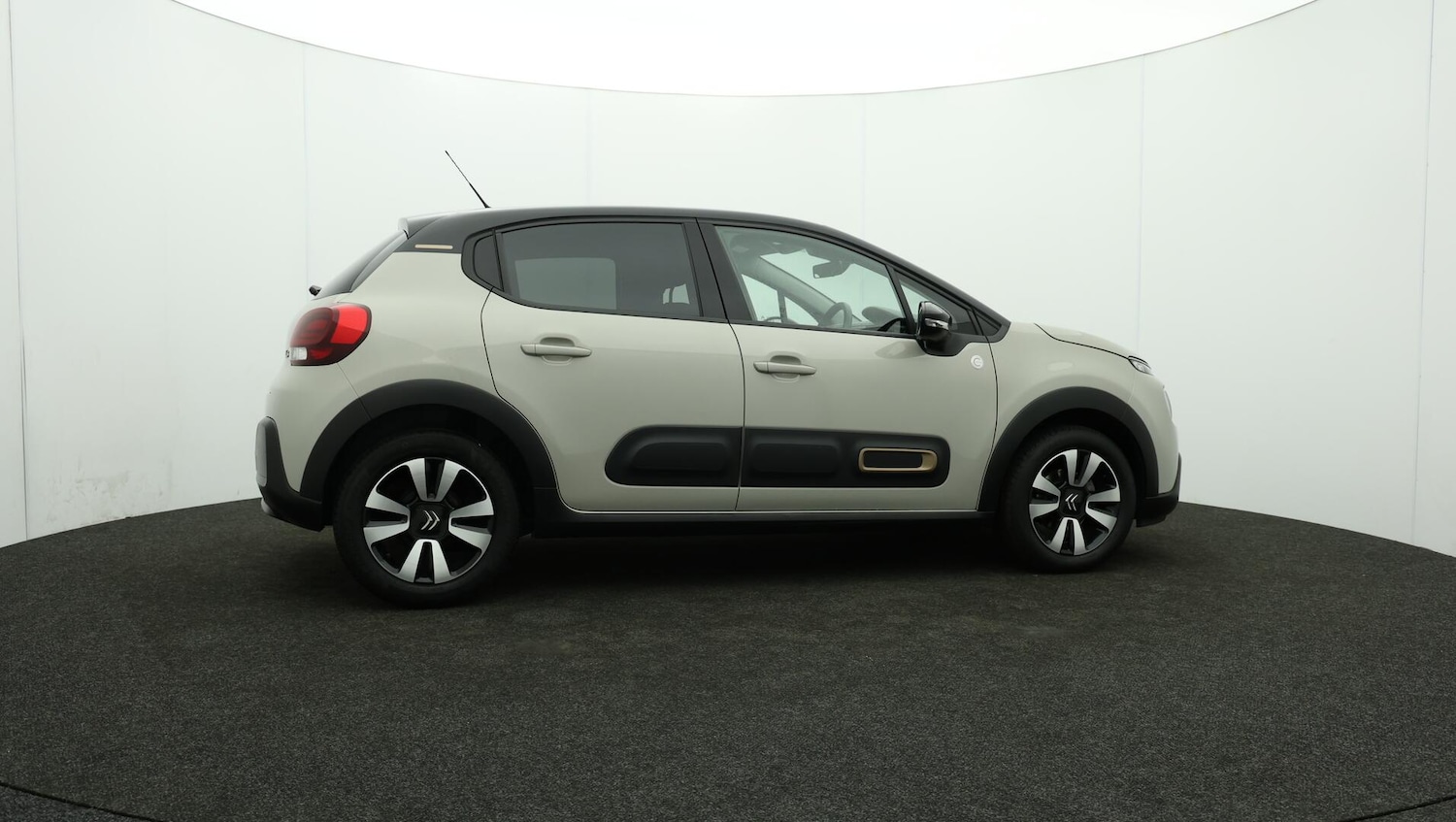Used Citroen C3 2023 for sale - 76084070: Photo 40