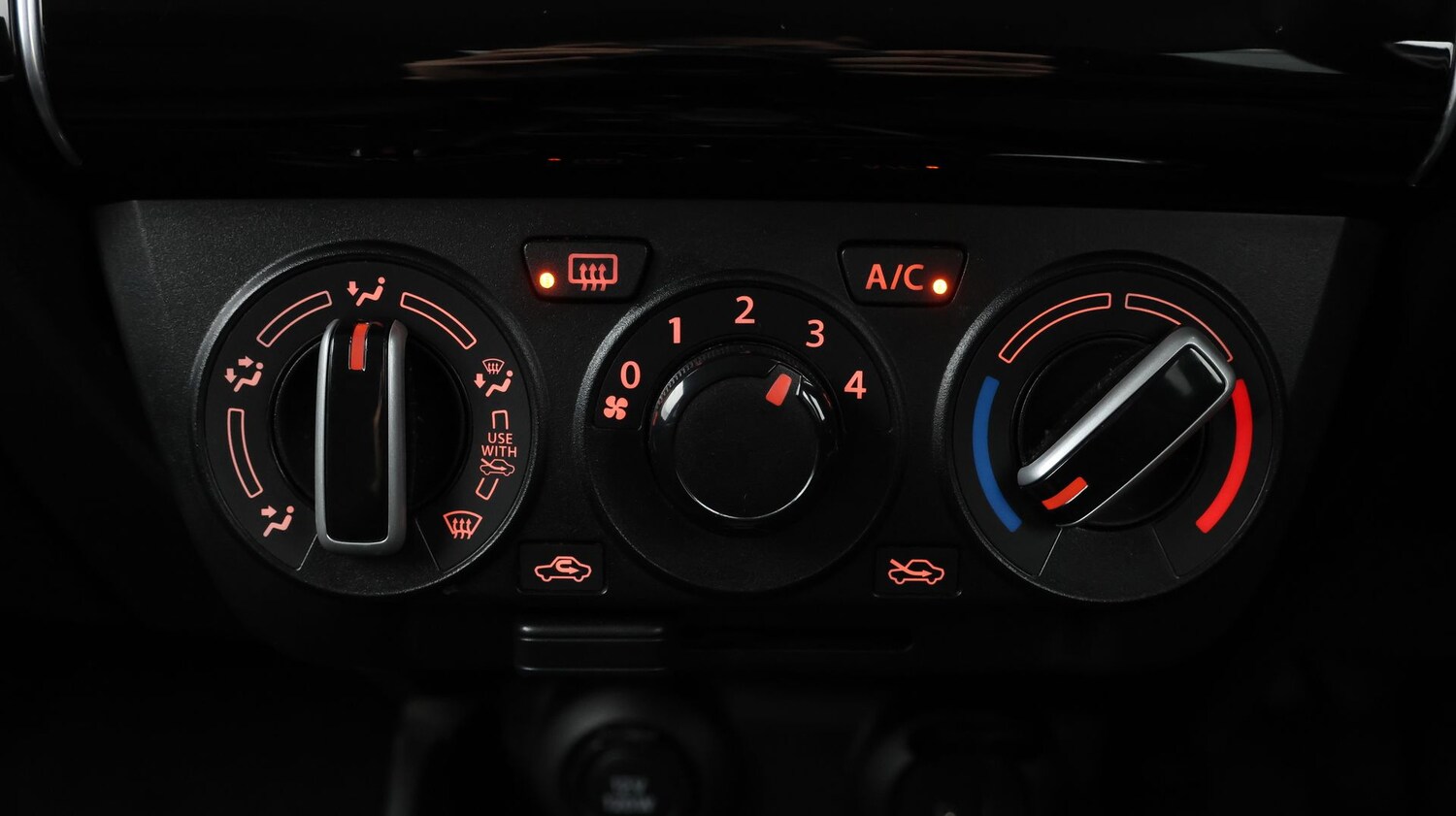 Used Suzuki Swift 2022 for sale - 77707103: Photo 12