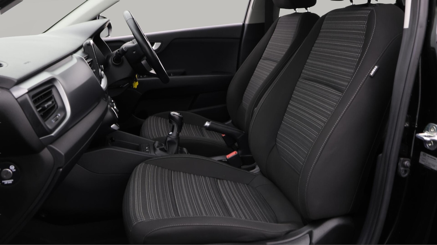 Used Kia Stonic 2020 for sale - 76584403: Photo 15