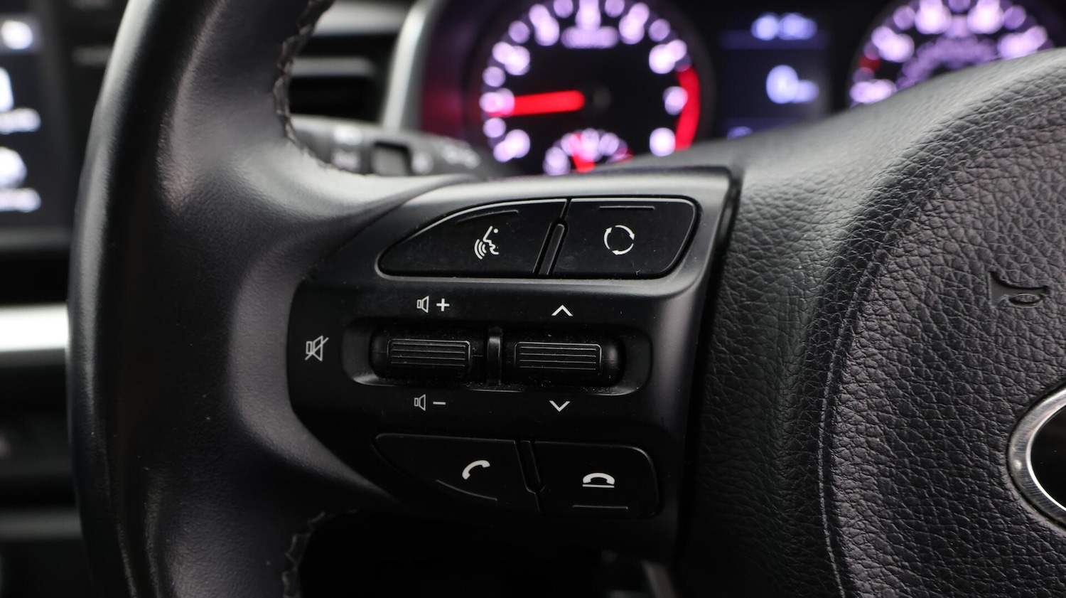 Used Kia Stonic 2020 for sale - 76584403: Photo 24