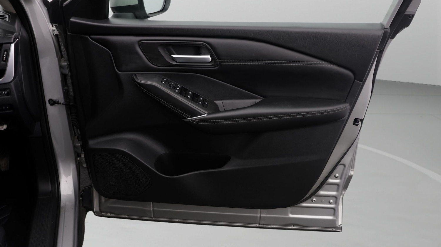 Used Nissan Qashqai for sale - 77983680: Photo 15