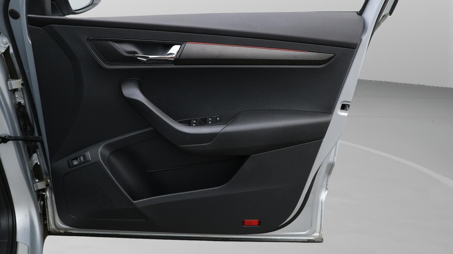 Used Skoda Karoq 2021 for sale - 76380846: Photo 15