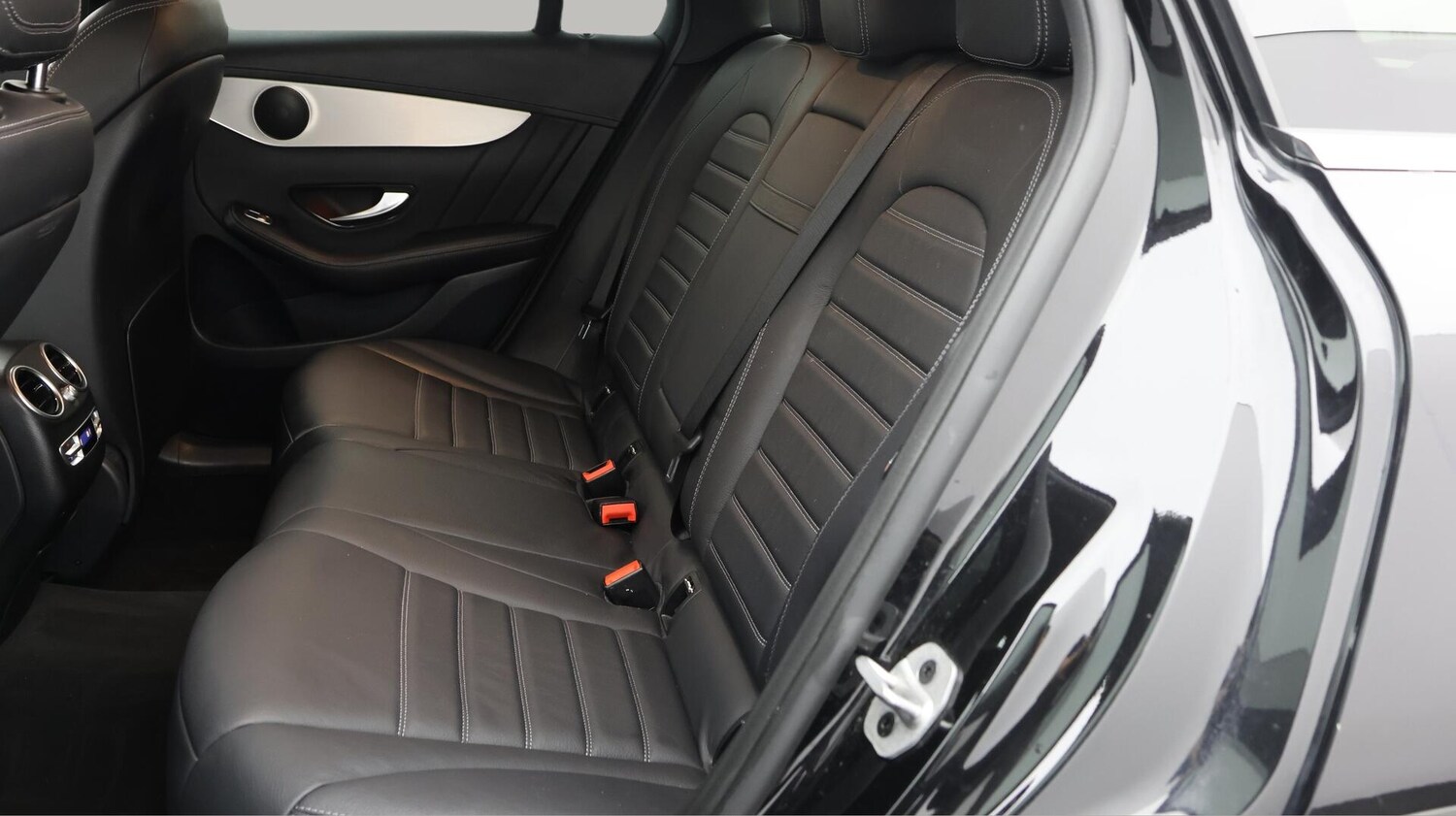 Used Mercedes-Benz GLC 2021 for sale - 76137398: Photo 17
