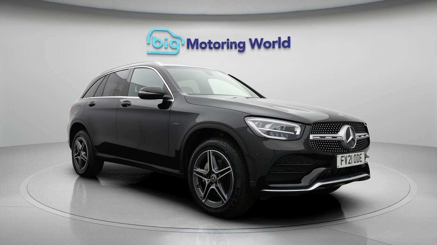 Used Mercedes-Benz GLC 2021 for sale - 76137398: Photo 2