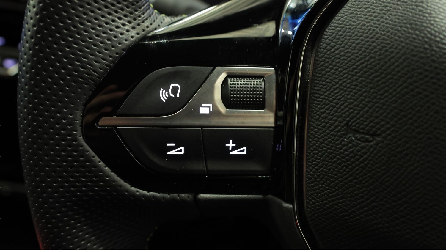 Used Peugeot 208 2022 for sale - 77745306: Photo 23