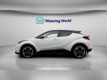 Used Toyota C-HR 2022 for sale - 77405573: Photo